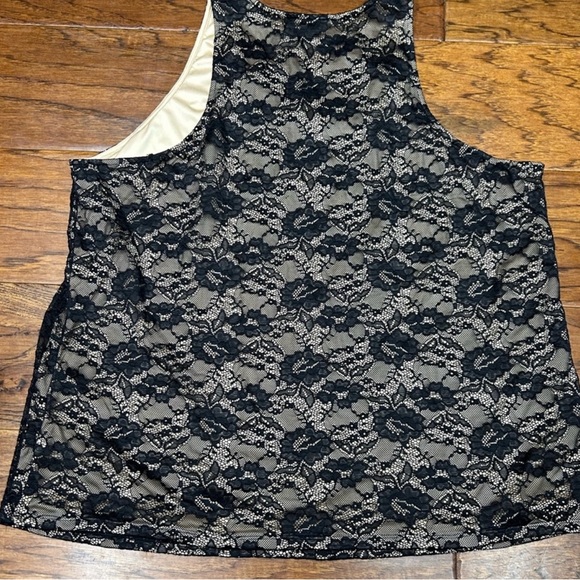 Torrid Cream V-Neck Sweater with Textured Knit, and layering tanks - Picture 6 of 11